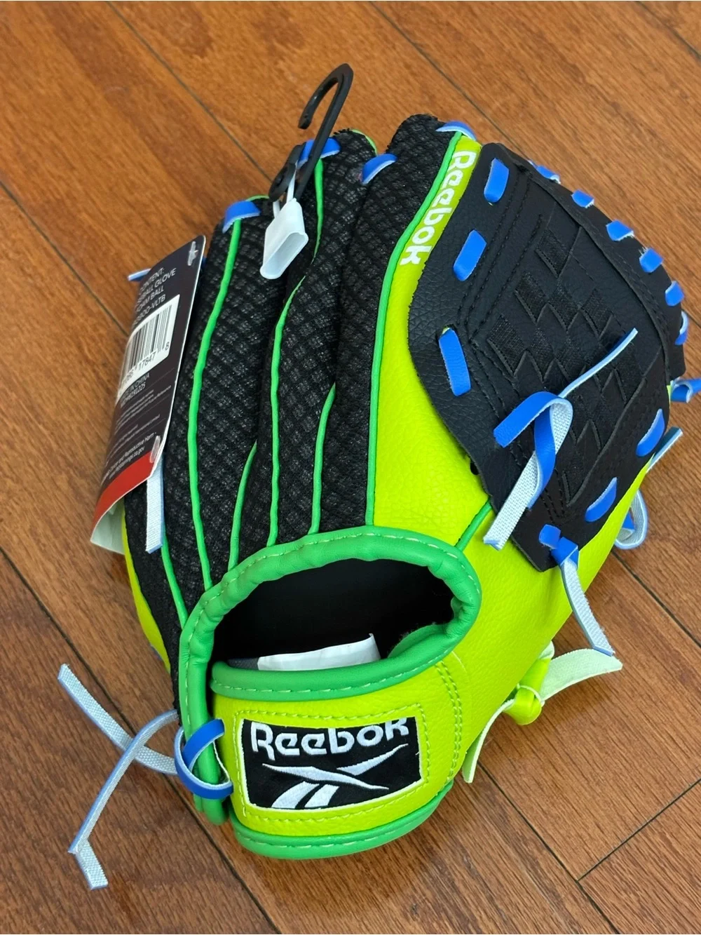 Reebok Baseball Glove Size 9” for Beginner Right Hand Throw Ball no foam ball
